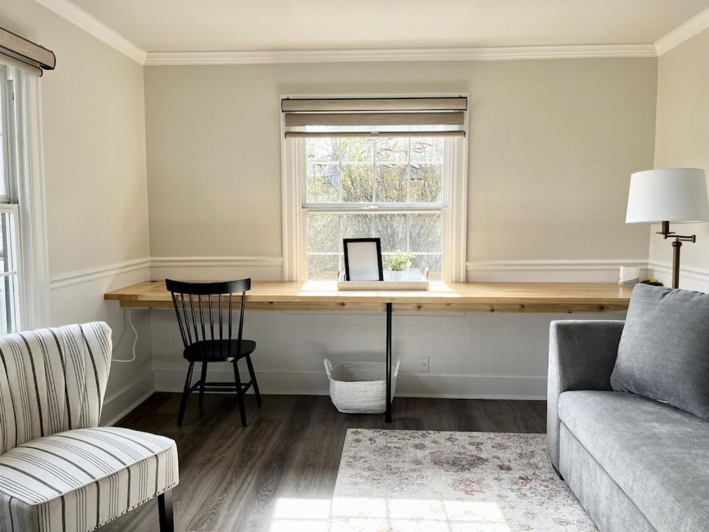 Modern 2 Bedroom Farmhouse Cottage With Hot Tub In Snohomish Exterior photo